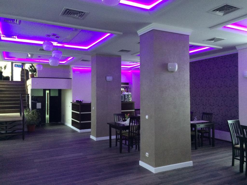 Pensiunea Novis Iasi Exterior foto